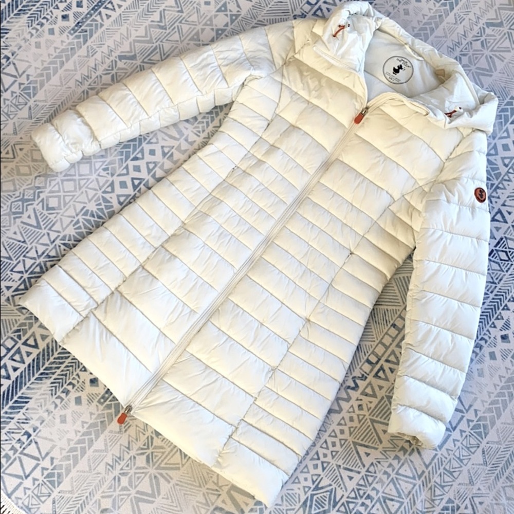 Ultra Light White Puffer Jacket - Picture 1 of 10